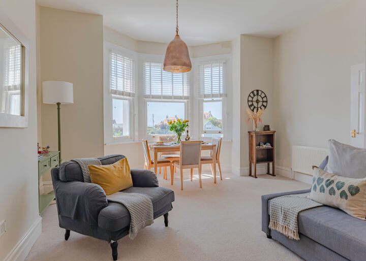 1 - Front Room.jpg
