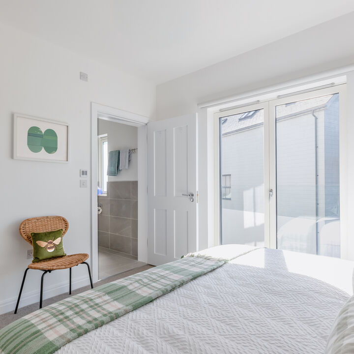 12. Bedroom 1.jpg