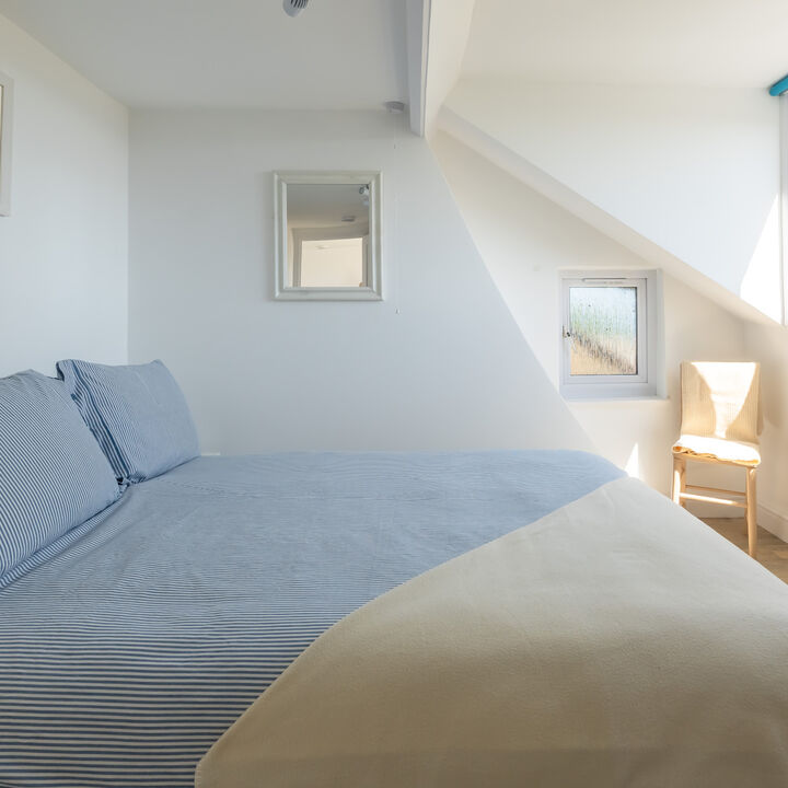 14. Master Bedroom 2.jpg