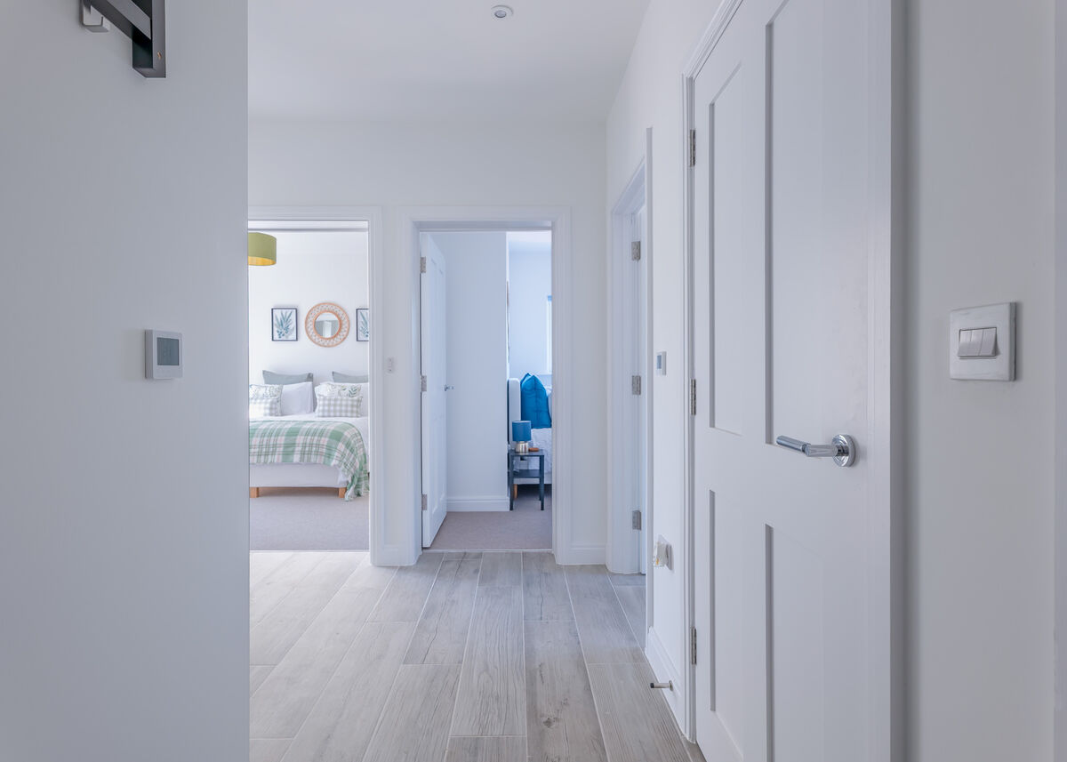 19. Entrance Corridor.jpg