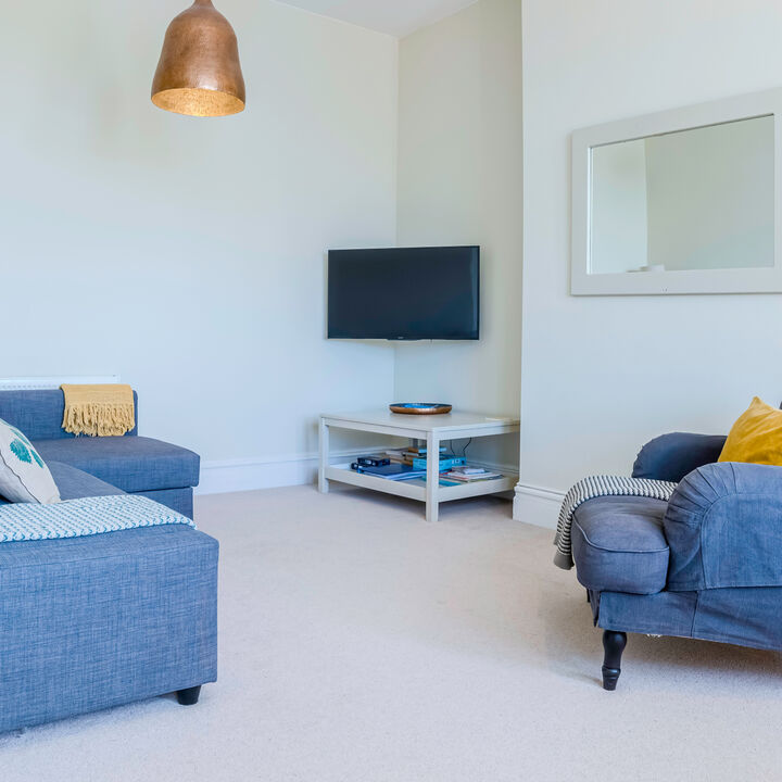 2 - Front Room.jpg