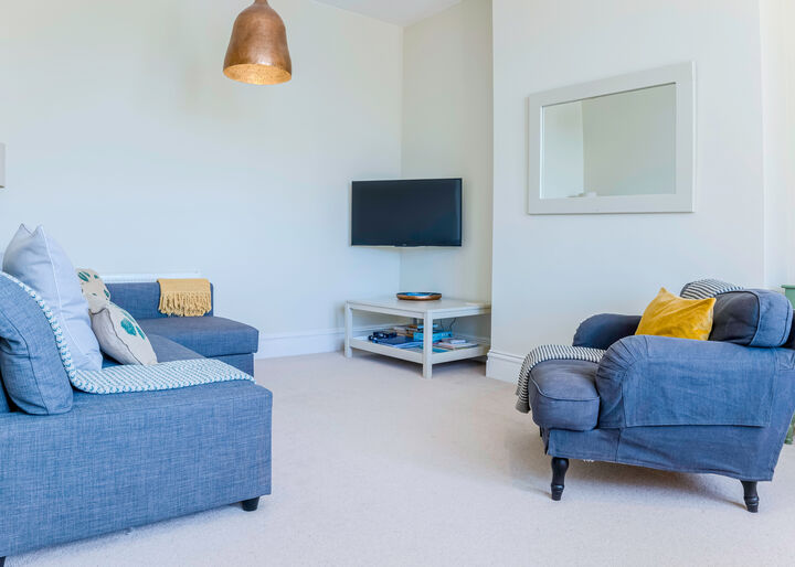2 - Front Room.jpg