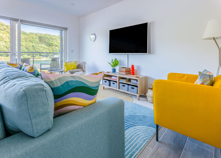 2. Living Room.jpg