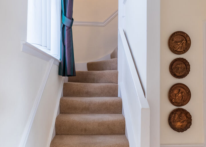 22. Staircase 2.jpg