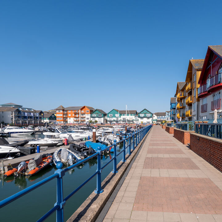 24. Exmouth Marina.jpg
