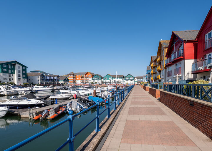 24. Exmouth Marina.jpg