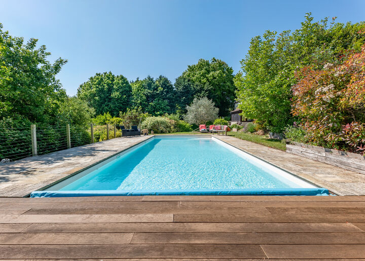 3. Pool.jpg