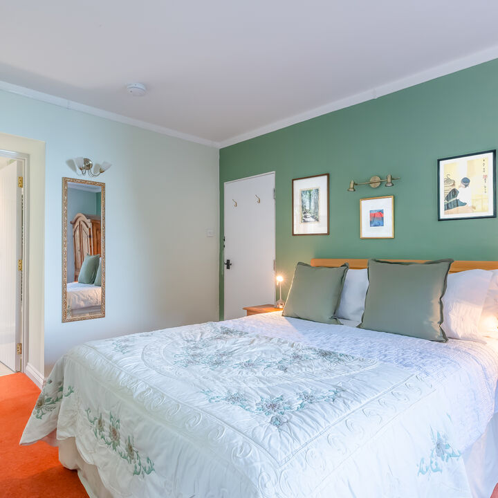 43. Third Bedroom.jpg
