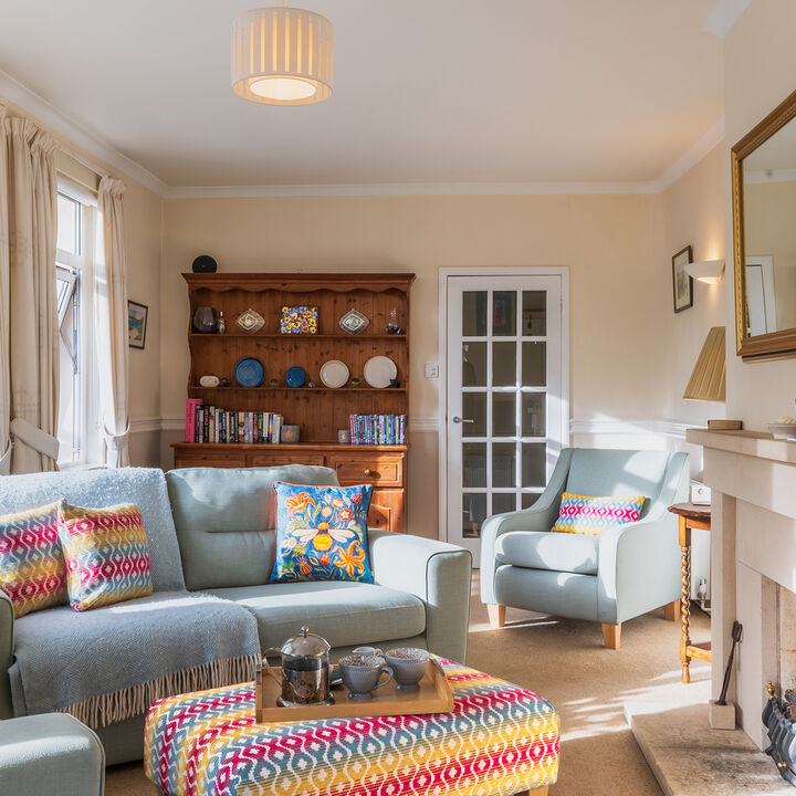 7. Front Room 2.jpg
