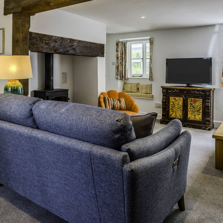 7. Front Room.jpg