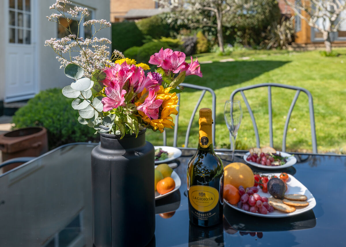 Back Garden Table Set-up